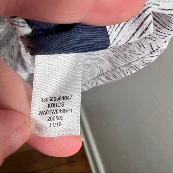 Apt. 9 Ruffle Peplum Top Vintage Waves White Black XL - Picture 12 of 12